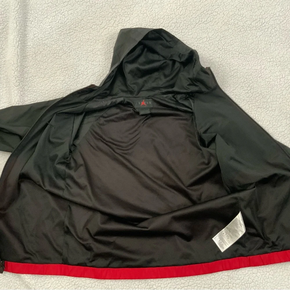 Air Jordan Jumpman Jacket Windbreaker Hood Youth Boys L 12-13 Years Black Red